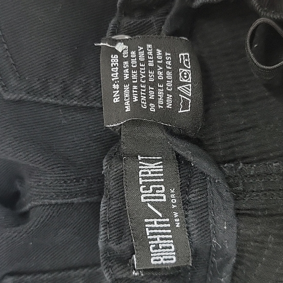 8IGHTH DSTRKT NY 2T Black Distressed Jeans - Picture 6 of 8